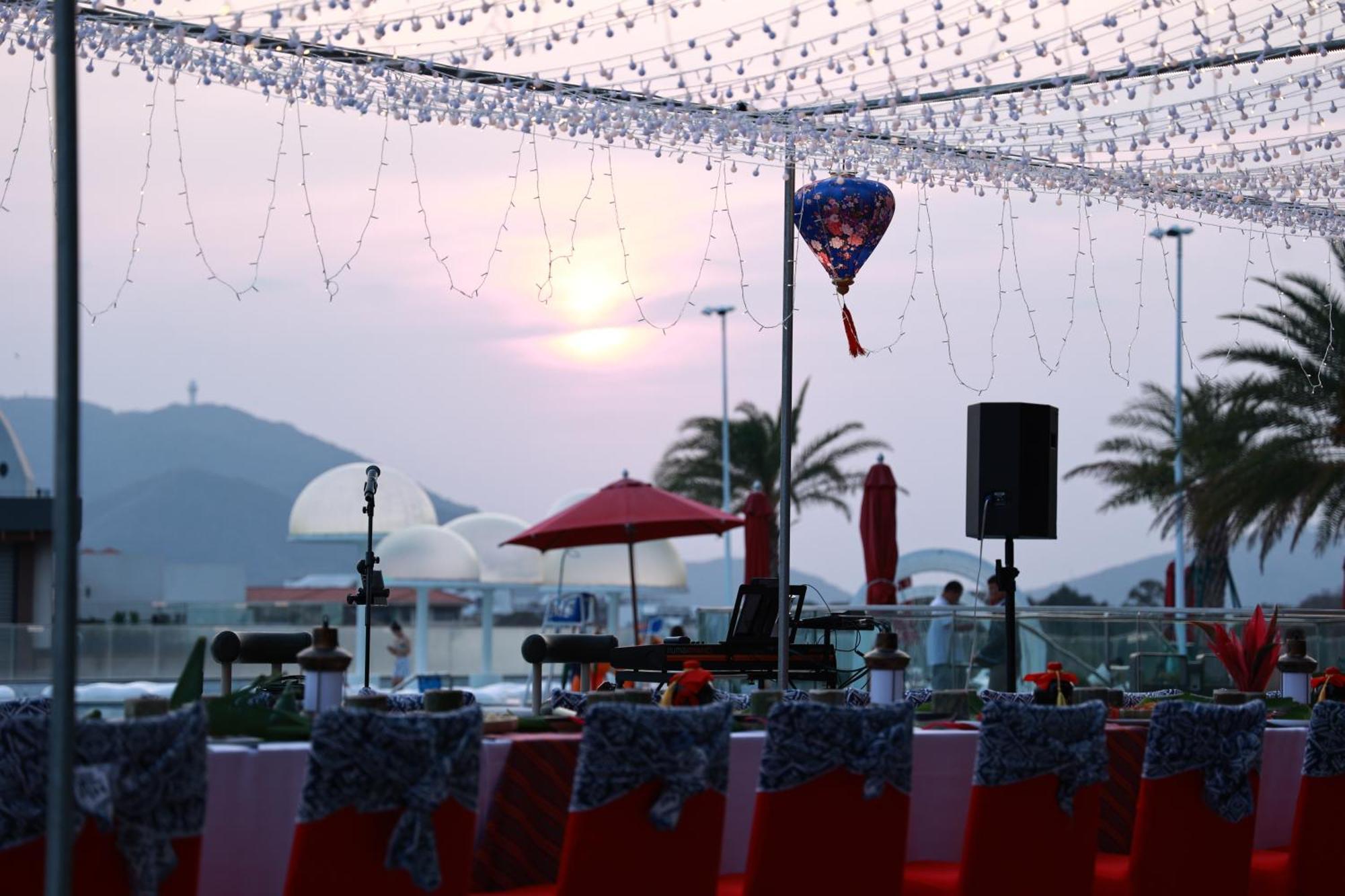 Holiday Inn & Suites Sanya Yalong Bay Exteriér fotografie